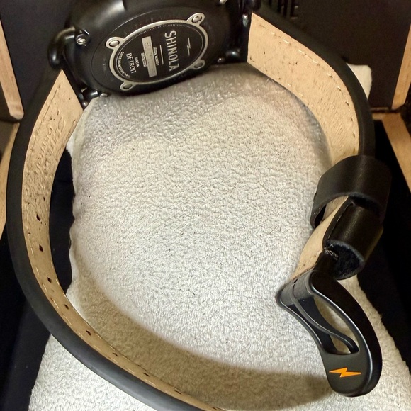 Shinola Runwell Argonite 1069 Blackout Classic Mens Watch - Picture 5 of 7